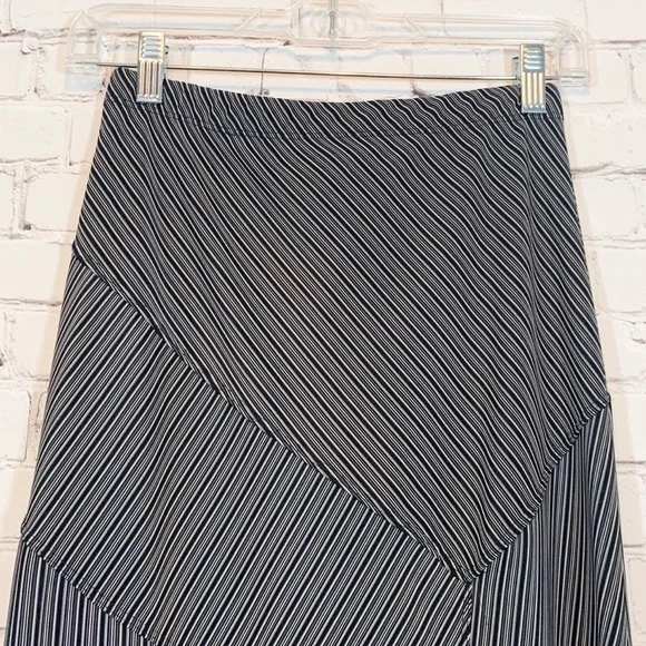 Deux Mille gray black striped skirt uneven hem line - Picture 2 of 7